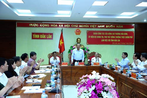 Phó Thủ tướng làm việc với lãnh đạo chủ chốt tỉnh Đắk Lắk về tình hình di dân tự do - ảnh 1